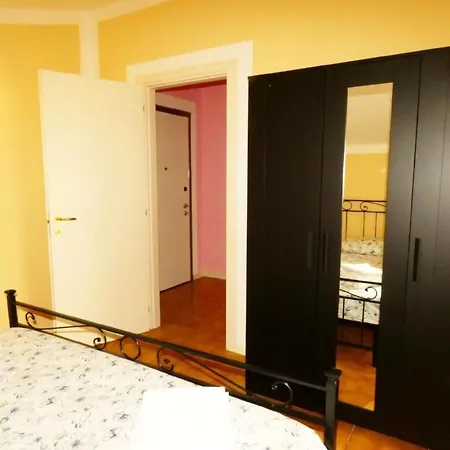 Miralago By Interhome